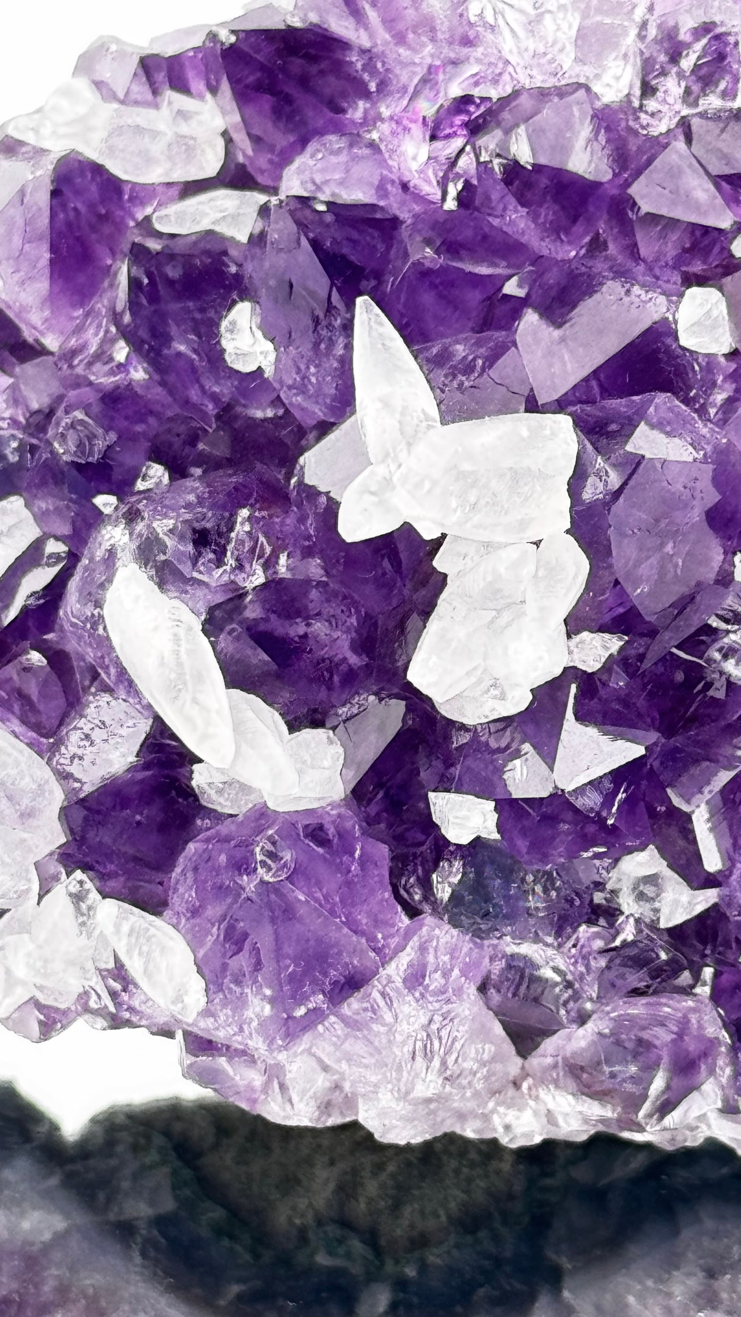 Amethyst-Achat-Geode mit Calcit – Brasilien, 698g