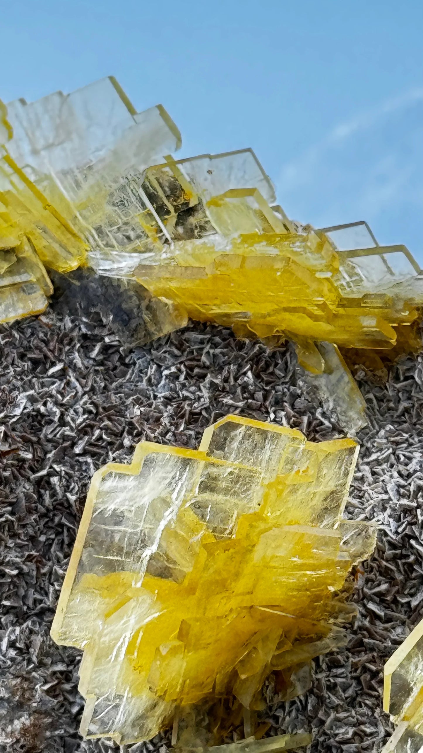 Schwefel auf Baryt-Matrix – Huanuco, Peru, 349g