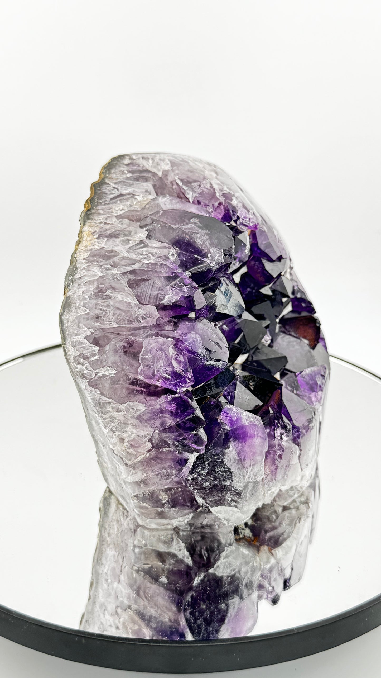 Amethyst-Geode – Extreme Farbtiefe- Brasilien  12 × 13 cm, 1,5 kg